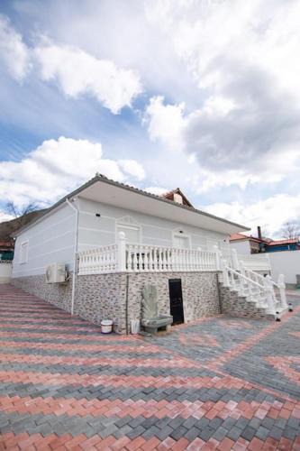 Korce Villa | Luxury House
