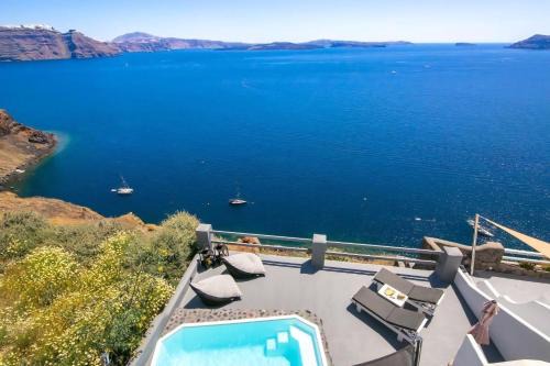 Oia Villa | Luxury Santorini Villa Hidden Gem Villa Private Pool Sea & Caldera View