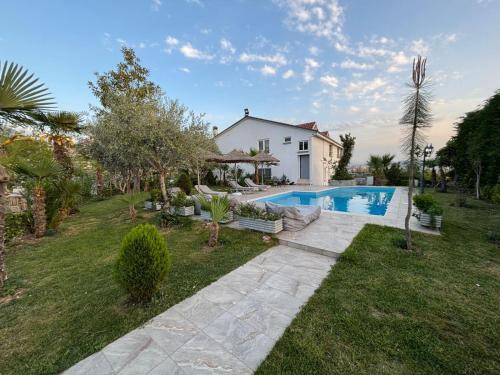 Dajt Villa | Luxury Villa - Dar Al Shams 01