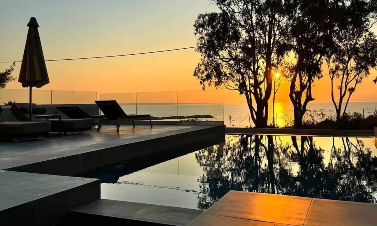 Vasilikos House | Luxury Villa Mon DIOM II, seafront