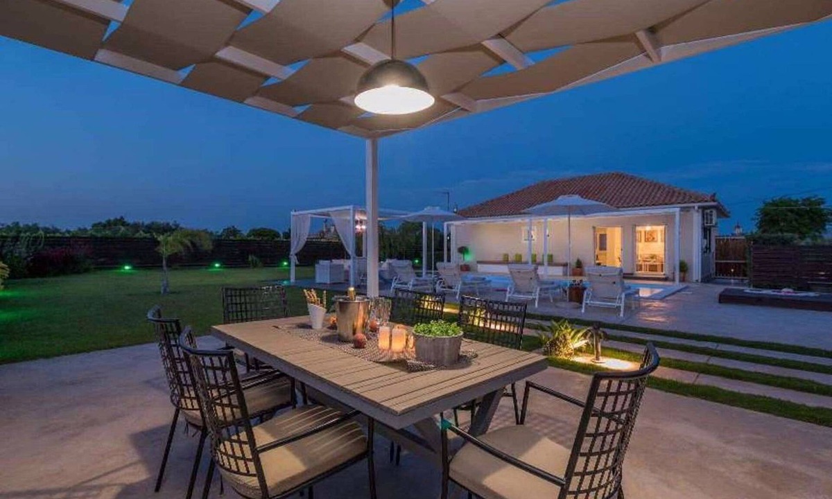 Vanato Villa | Madini Luxury Villa With Private Pool
