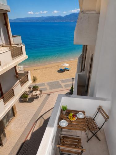 Limenas Chersonisou Apartment | Makas Beachfront Suites Hersonissos Center