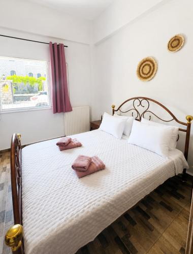 Omales House | Mani Spot Manani