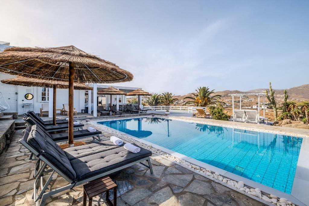 Kalafatis Hotel | Manu Mykonos Next to the Beach Quality Brand Villa & Bungalows