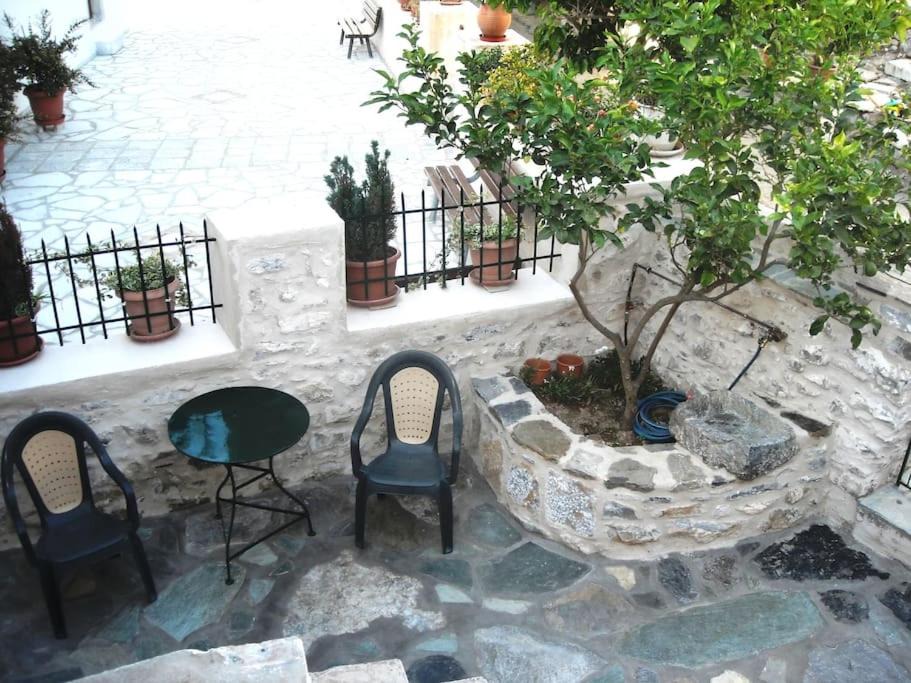 Thalames House | MARIA'S Rustic stonehouse in traditional village