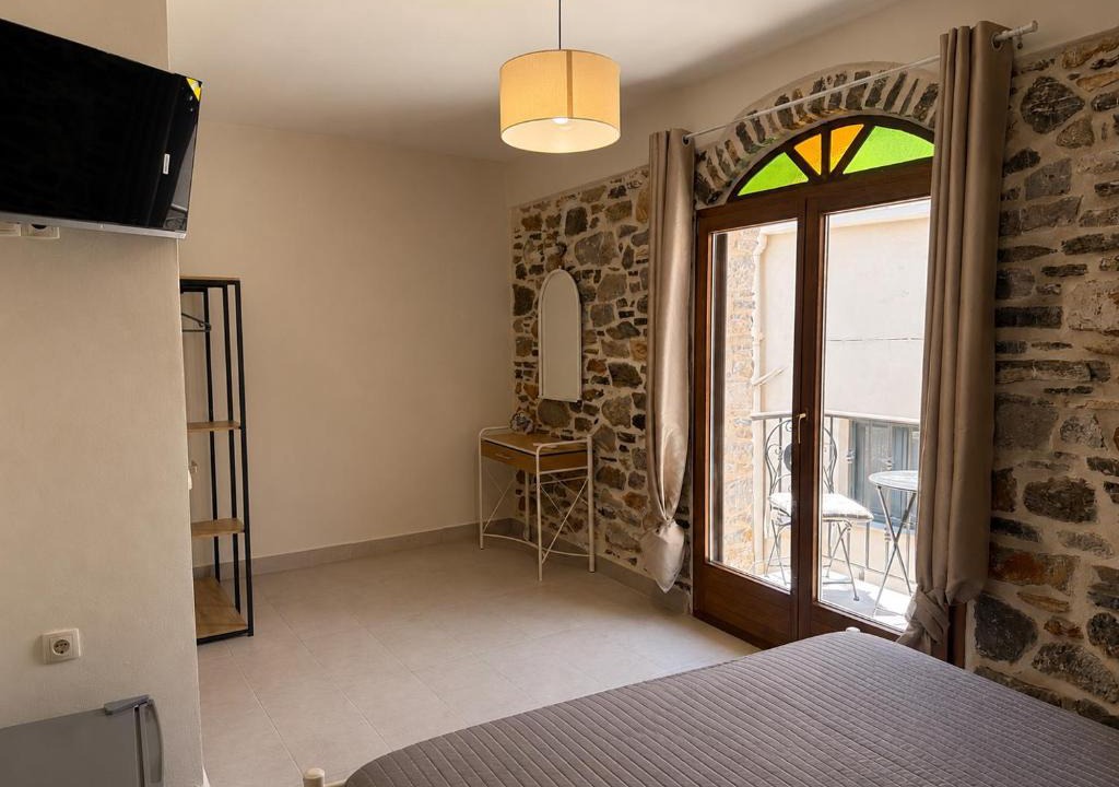 Pyrgi Apartment | Mastic Nest