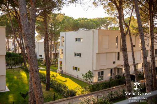 Ishem Apartment | Melia Grove Apartment 325