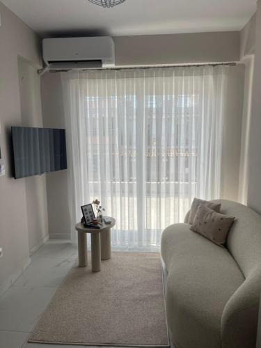 Xanthi Apartment | Minimalist Suite Xanthi