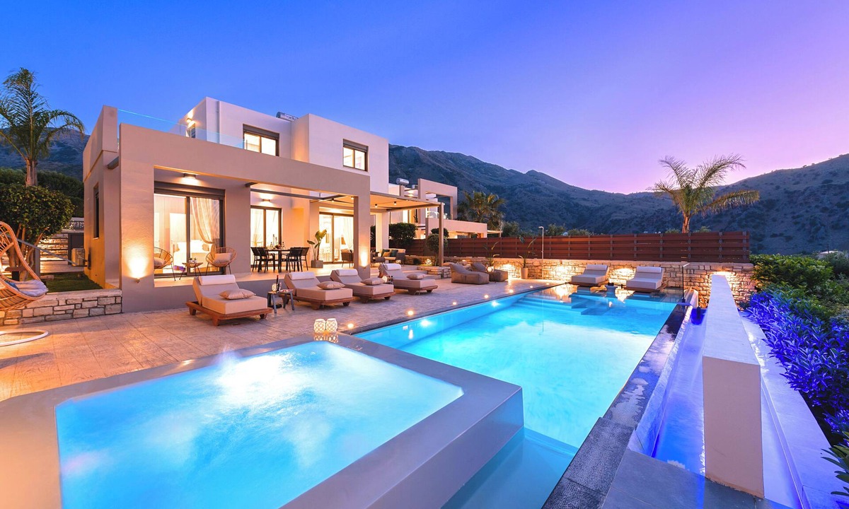Filaki Villa | Minoas Sea Villa Heated Pool