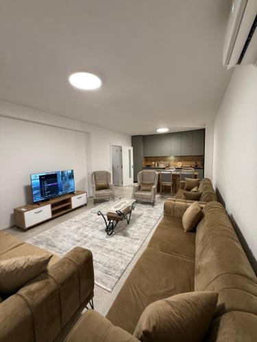 Stroc Apartment | Modern Family Apartment Vushtrri Center