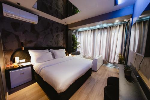 Blloku Hotel | Modern Suite by The Bubbles Rooms