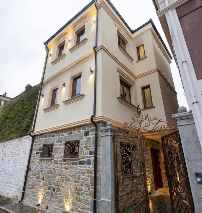 Korce Villa | Moonlight Serenade - Entire Villa For Families and Groups