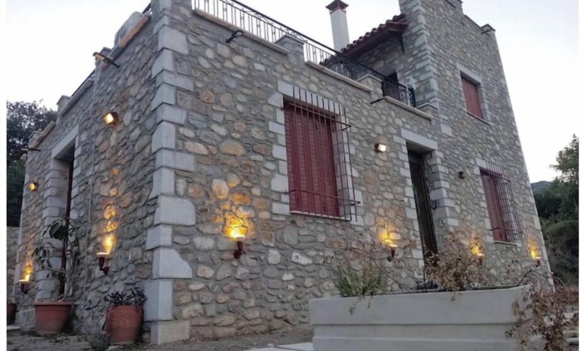 Toriza Apartment | Mountain Tower House close to Sparta, Mystras and Mani! Pet friendly