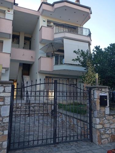 Nea Peramos Apartment | Nea Peramos Breeze