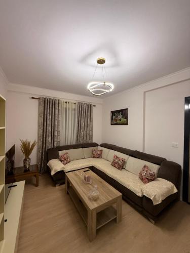 Kamez Apartment | Nene Tereza Airport Apartment
