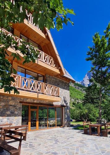 Theth Hotel | NeoKulla Hotel - Hikers Hive