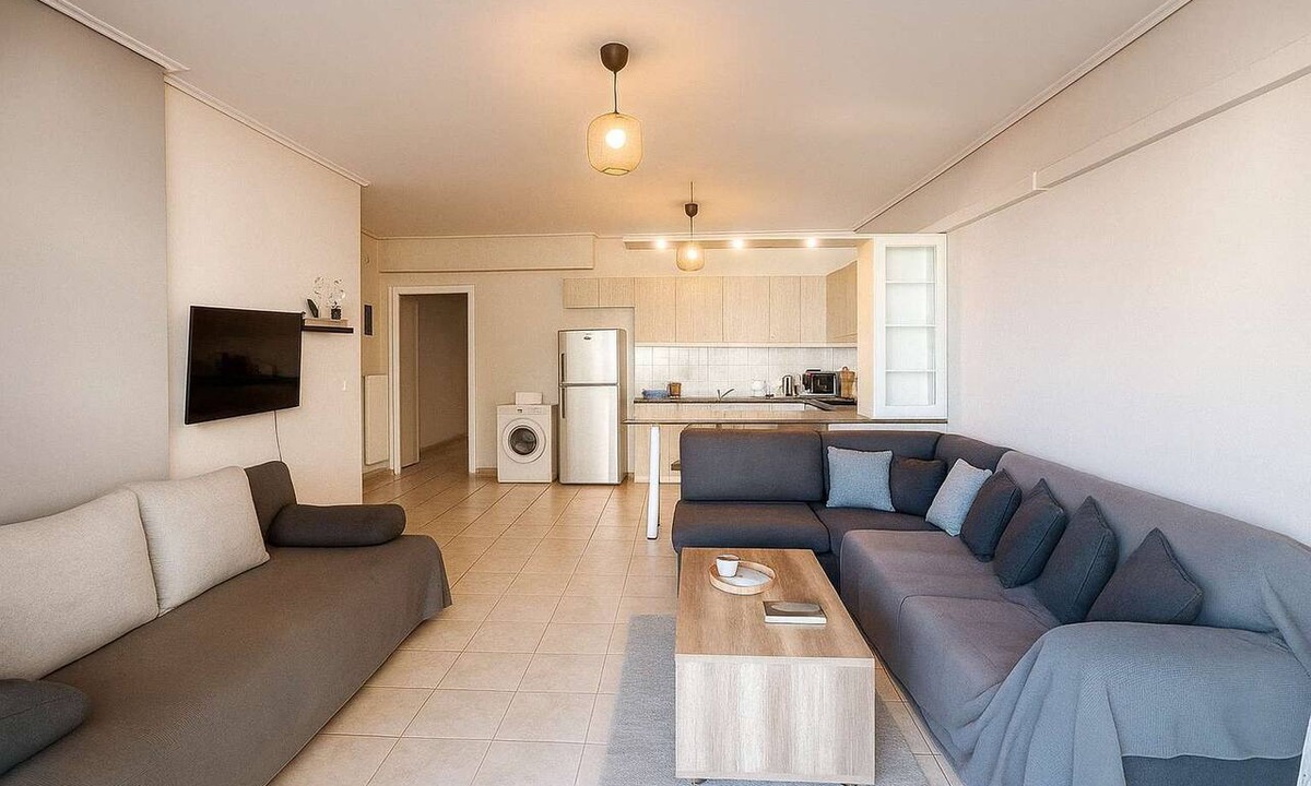 Neos Kosmos Apartment | Neos Kosmos Cozy Retreat - Central Comfort