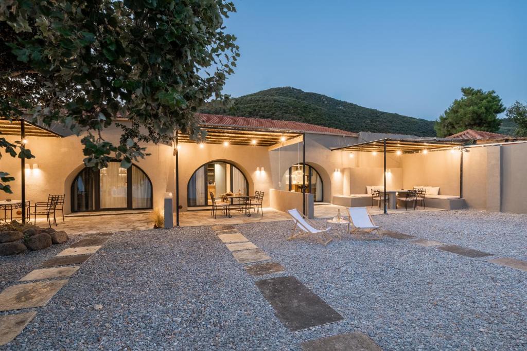 Volos Villa | Nest On The Beach Sky Residence