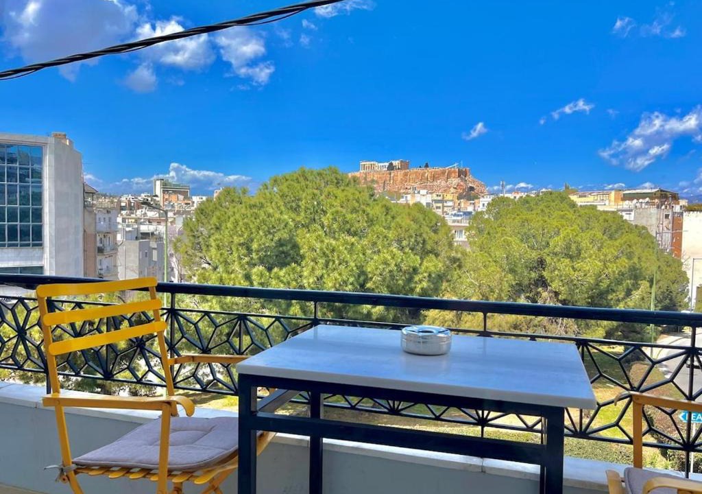 Mets Apartment | New! 1BR Acropolis View Gem in Pangrati