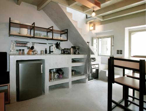 Nisyros House | New Guesthouse in Emporios