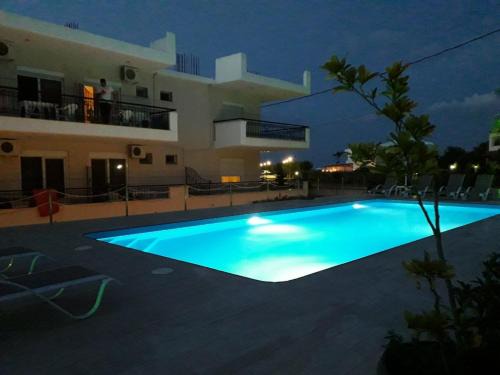 Stavros House | Nick Rooms
