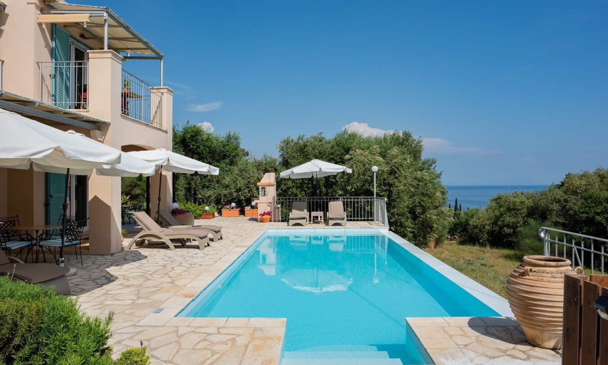 Barbati Villa | Nissaki 3 Bedroom Hampton Style Villa near to Glyfa Taverna & the beach