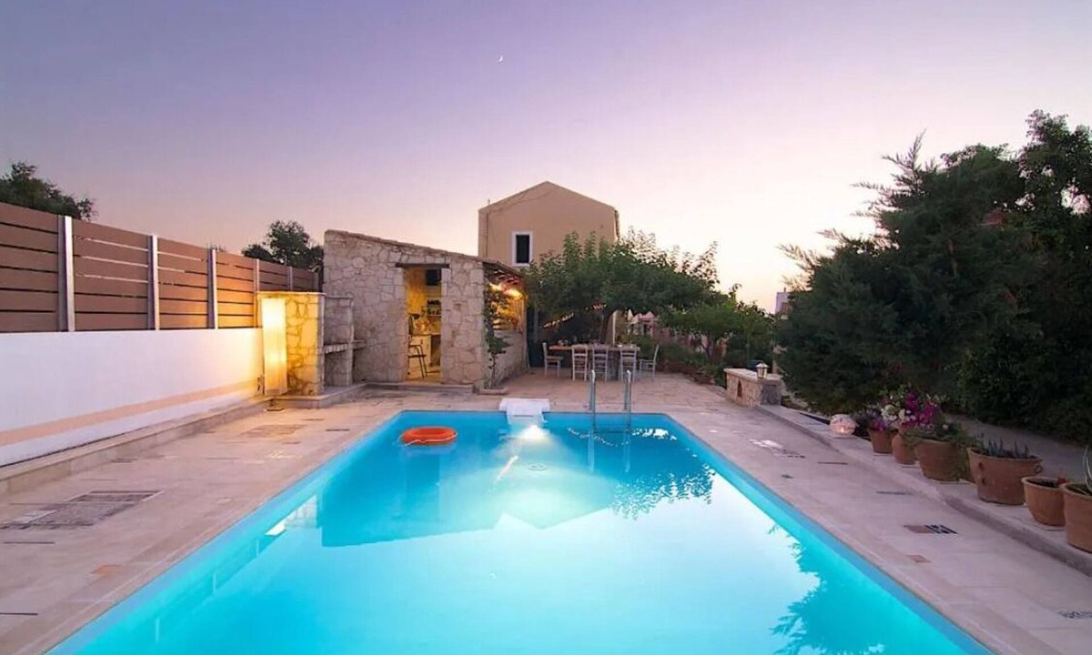 Atsipopoulo Villa | Notos Villa - Homes of Art