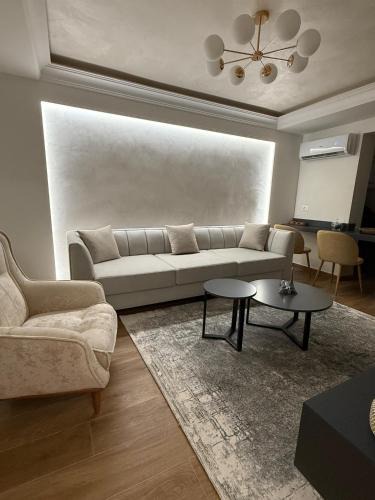 Mbrostar-Urë Apartment | Oasis Apartament