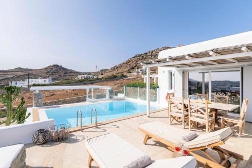 Kalafatis Villa | Ocean Blue Villa by LLB - Beach in 6min walking
