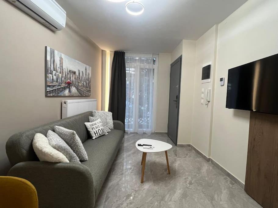 Vardaris Apartment | Odyssey Apt 1