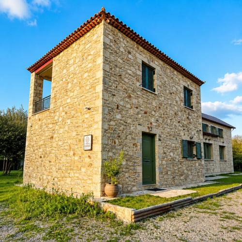 Kiparissia Apartment | Olive Coast House 3 100m from the sea