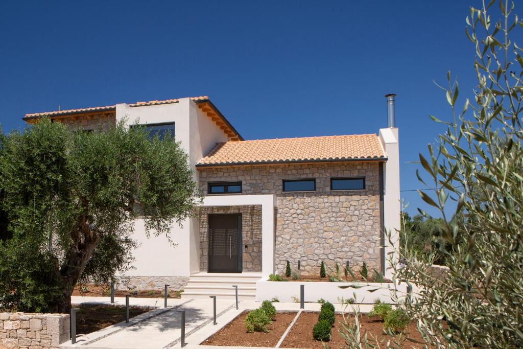 Agios Ioannis Villa | Olive green villas