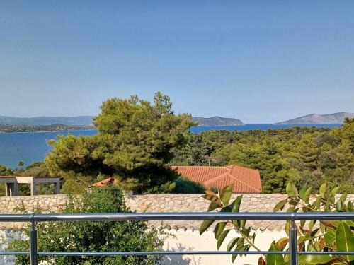 Petrothalassa Apartment | Once upon a Villa