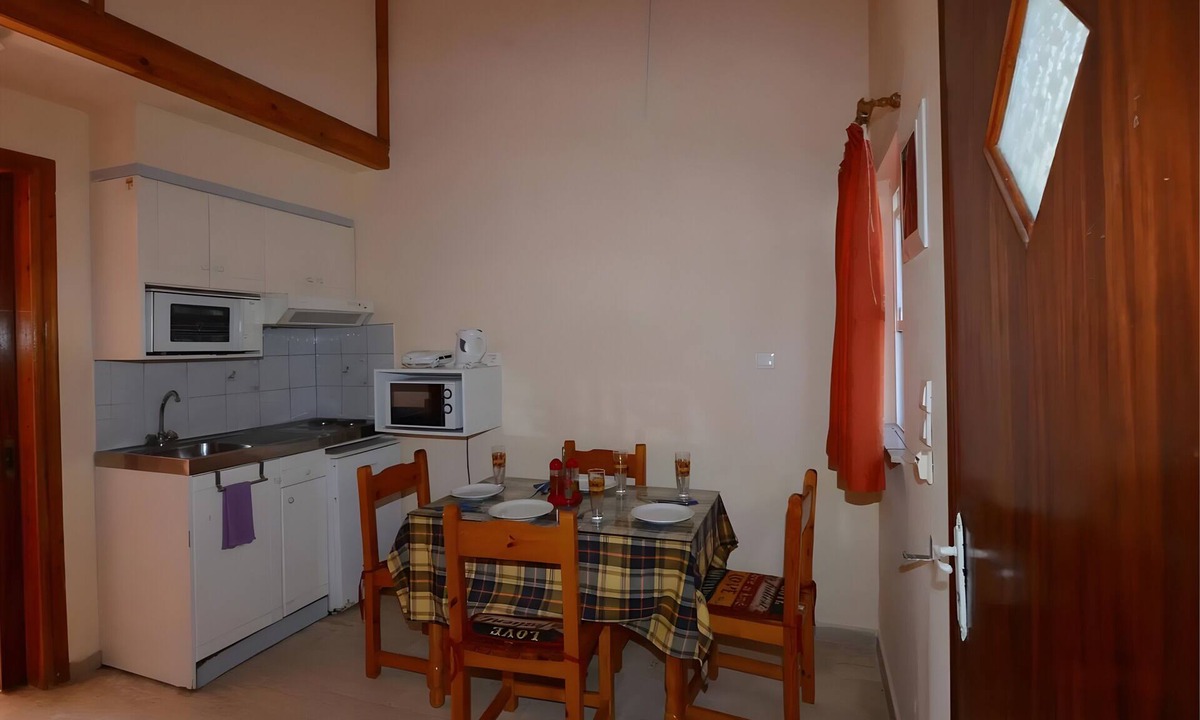 Roda Apartment | One-Bedroom Apartment 8