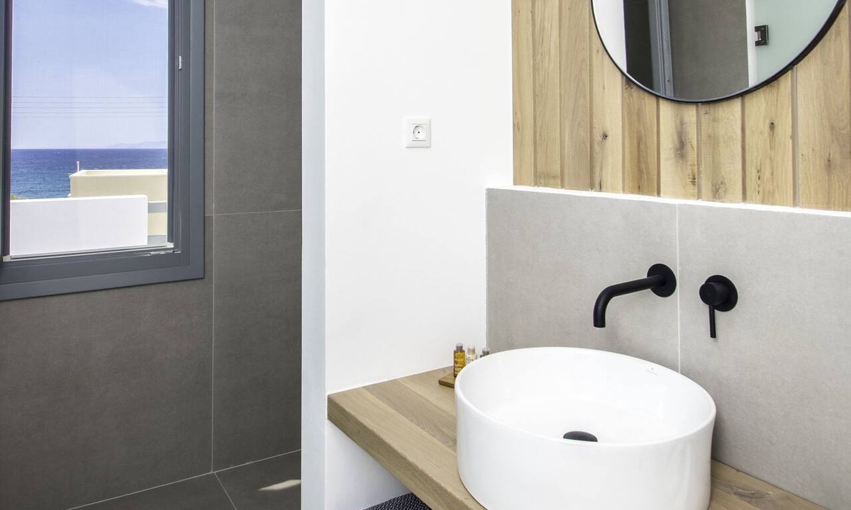 Kini House | Oro Suites