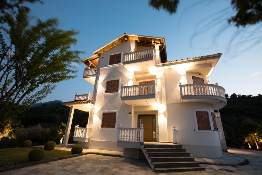 Gjirokaster House | Panorama Hills Villa