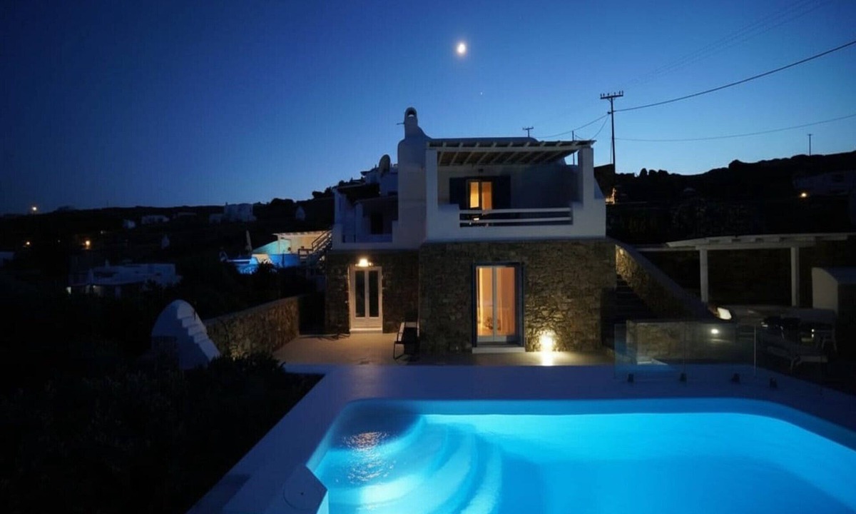 Panormos Apartment | Panormos Stay for Seven Guests