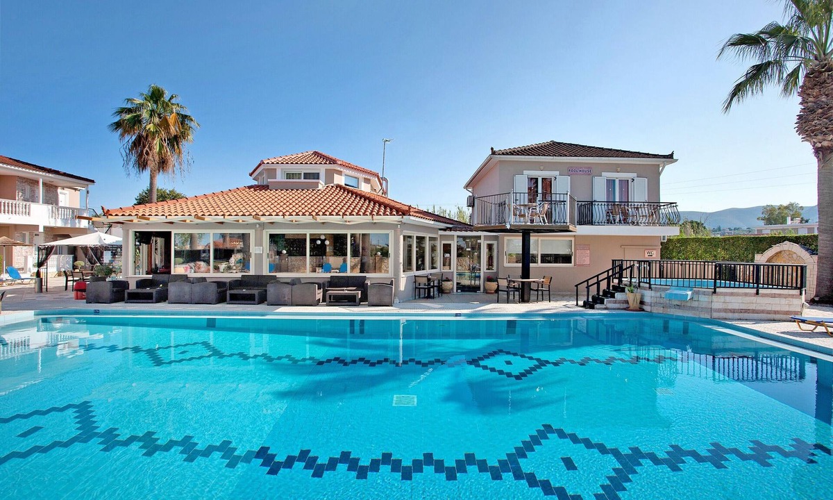 Agrilia Apartment | Paradise Zante Standard Studio 2 with Shared Pool & Wi-Fi