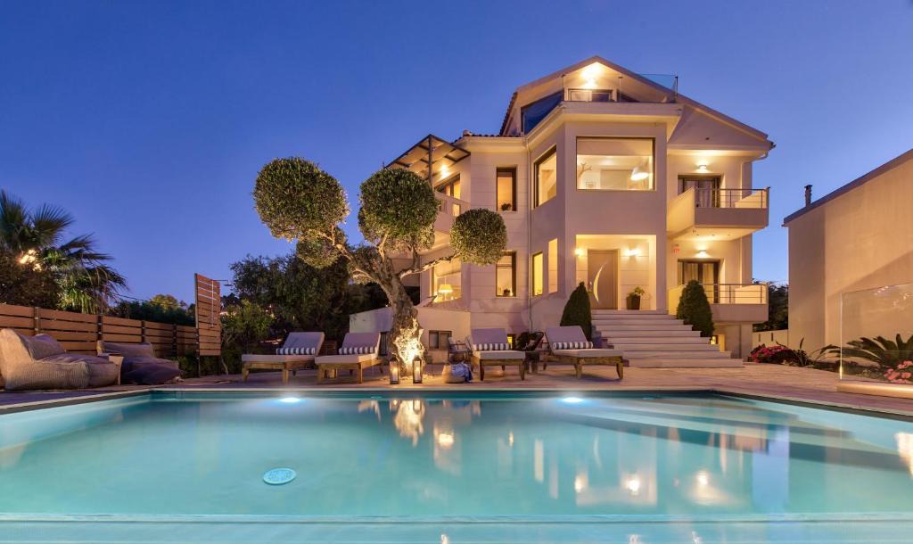 Zakynthos Town Villa | Pasithea Elegant Villa