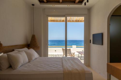 Taxiarchis Hotel | Pelagos Seaside Retreat Naxos