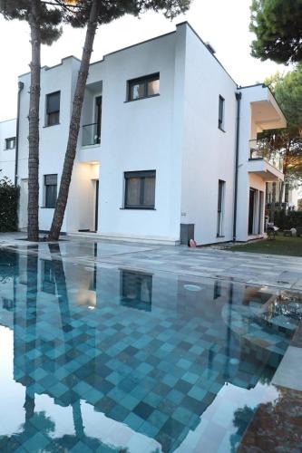 Qerek Villa | Peonia Villa ValaMar