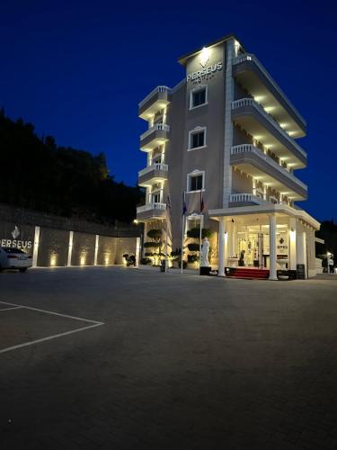 Palase Hotel | Perseus Hotel