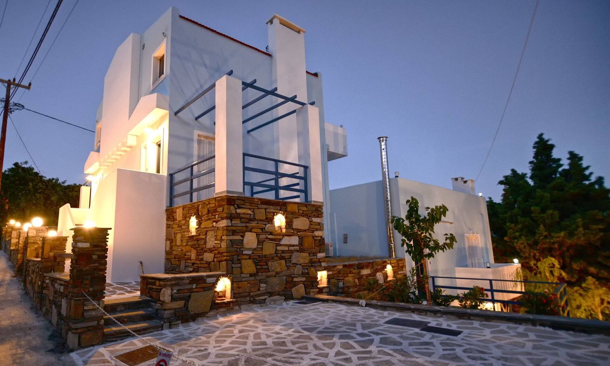 Agios Kirykos Hotel | Peskesi Ikaria