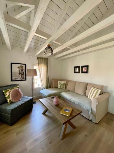 Amphipolis Villa | Plane Tree House