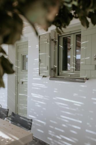 Loutra Apartment | Pnoe Houses by KHI