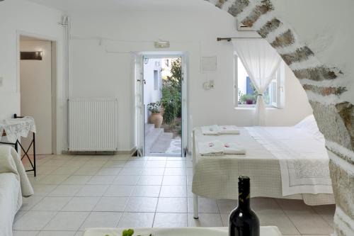 Amorgos Town Apartment | Politimis Studio N7