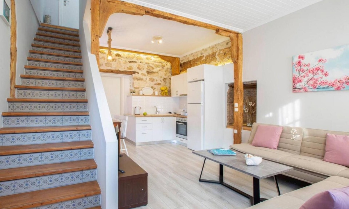 Lefkada Town House | Polyxenis Cozy Maisonette - Lefkada BnB