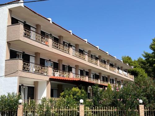 Metamorfosi Hotel | Porto Matina