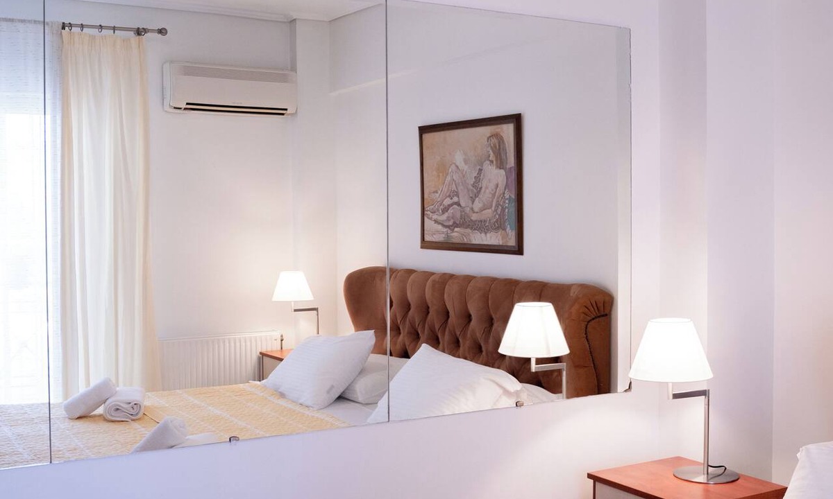 Ampelokipoi Apartment | Premium Athens Penthouse with Stunning Views and Free Parking next to Metro