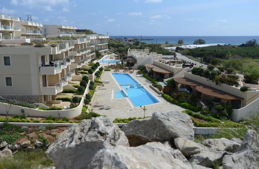 Makry Gialos House | Premium Sea View House - Private Rooftop & 2 pools 200 m from the Beach Up to 6 Guests